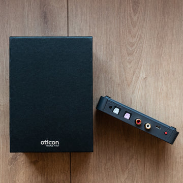 Bild in Slideshow öffnen, Oticon TV Adapter 3.0 - TV Zubehör